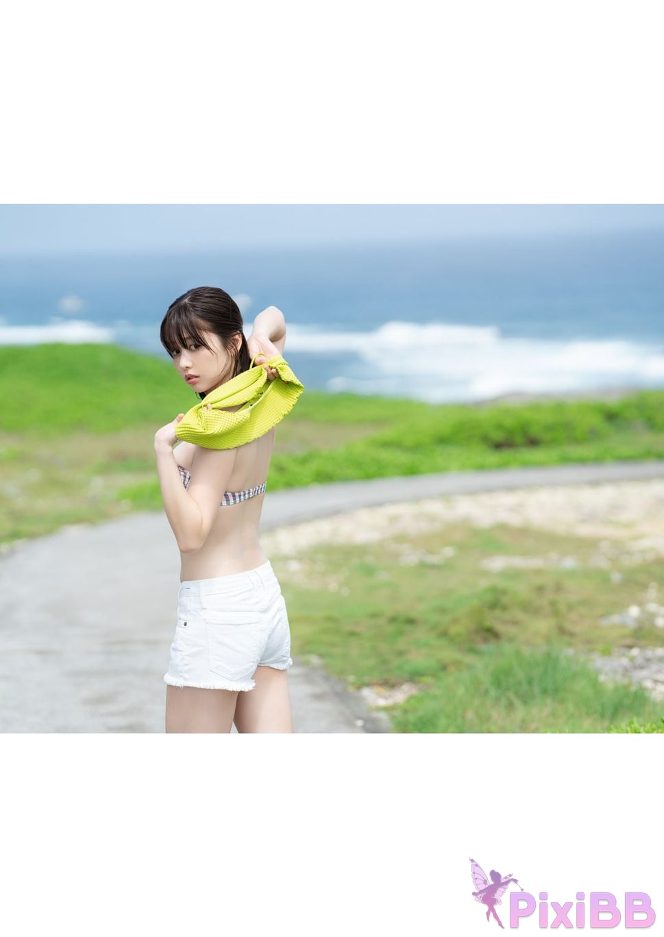 Japanese Idol Yuzuha Saeki Teak Leaf Digital Exclusive YJ PHOTO BOOK Waves theyre calling PixiBB (45)
